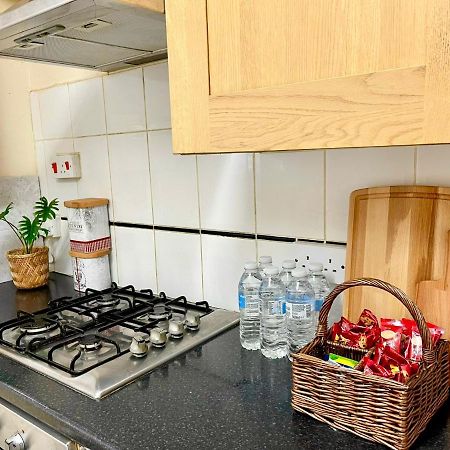 3Br Central London Close Station Eksteriør billede