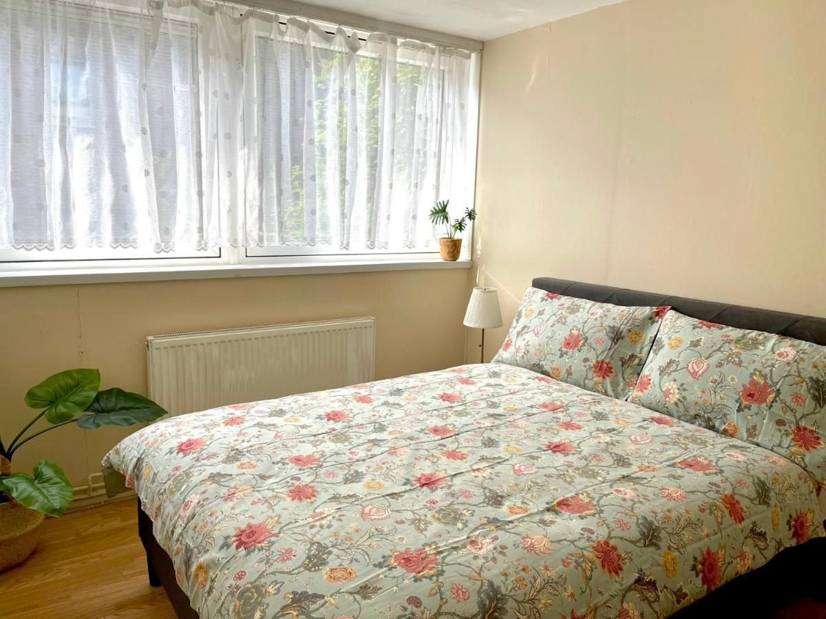 3Br Central London Close Station Eksteriør billede