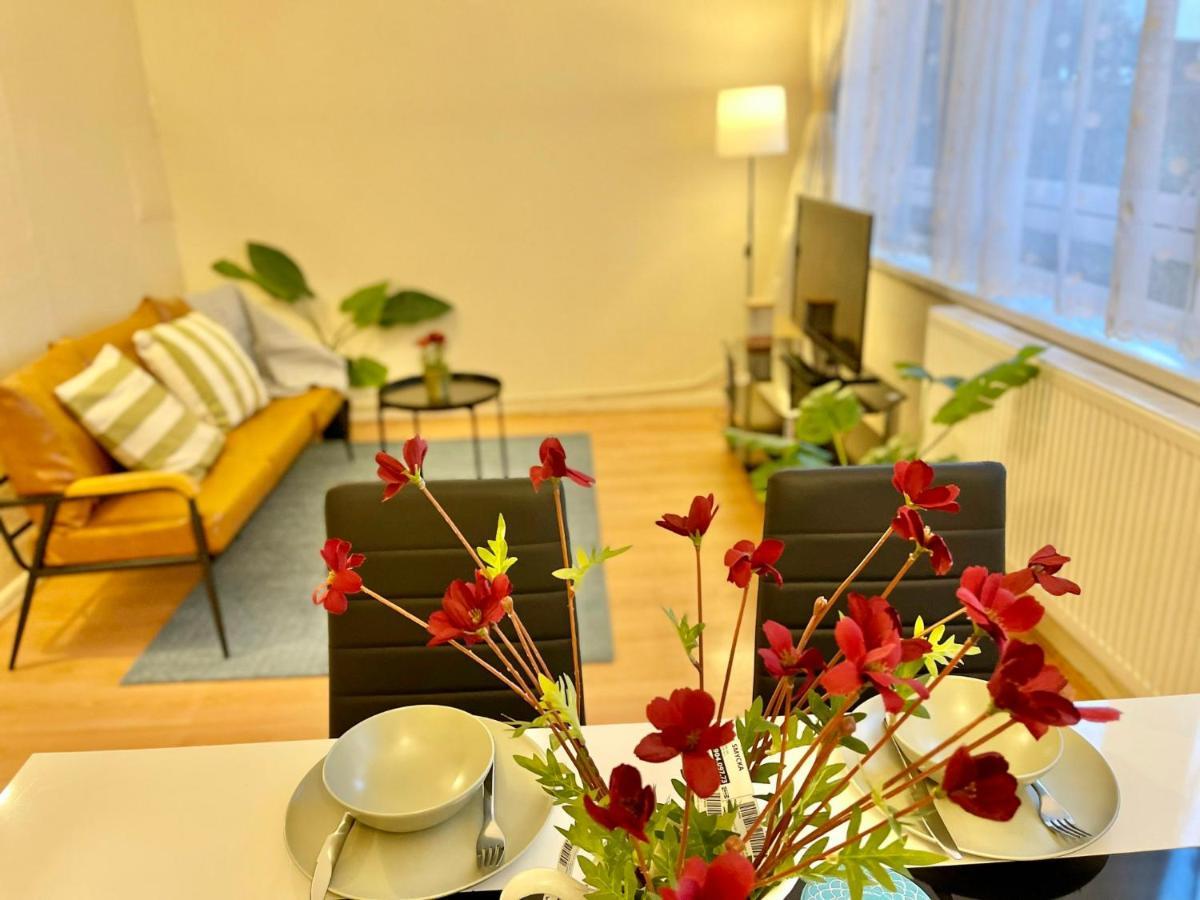 3Br Central London Close Station Eksteriør billede